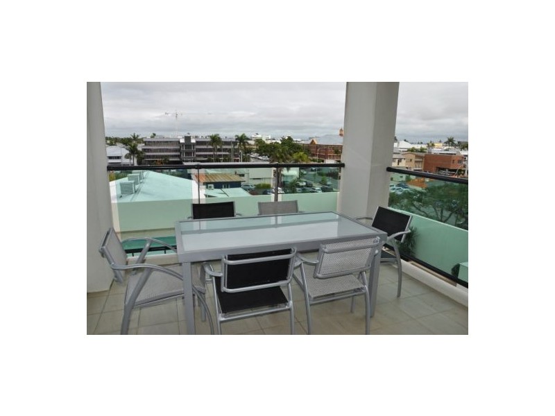 304/27 River Street, Mackay QLD 4740