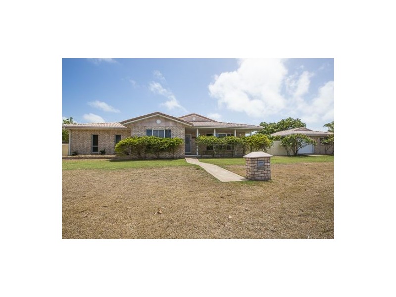 8 Paton Terrace, Slade Point QLD 4740
