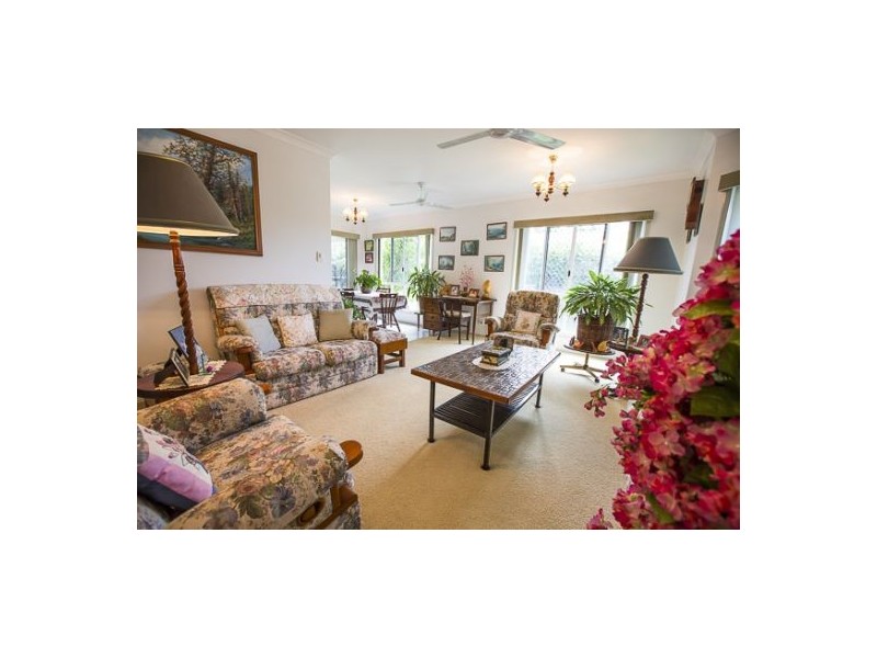 8 Paton Terrace, Slade Point QLD 4740