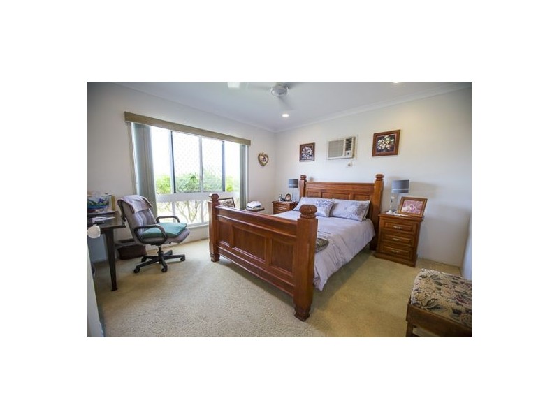 8 Paton Terrace, Slade Point QLD 4740