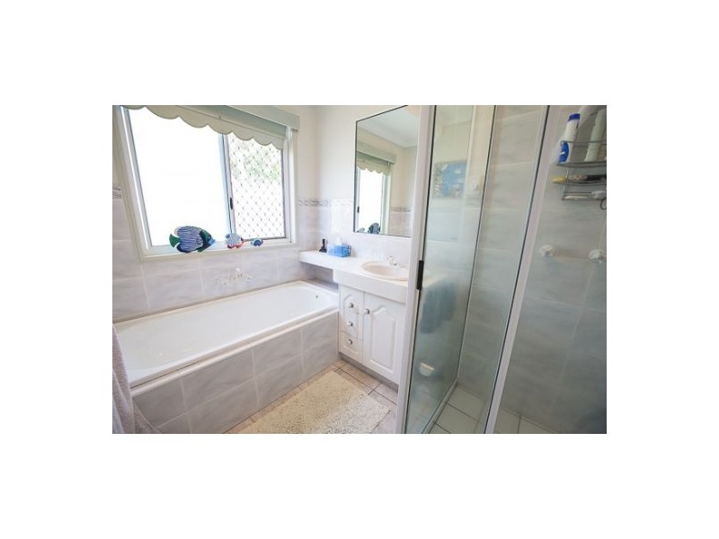 8 Paton Terrace, Slade Point QLD 4740