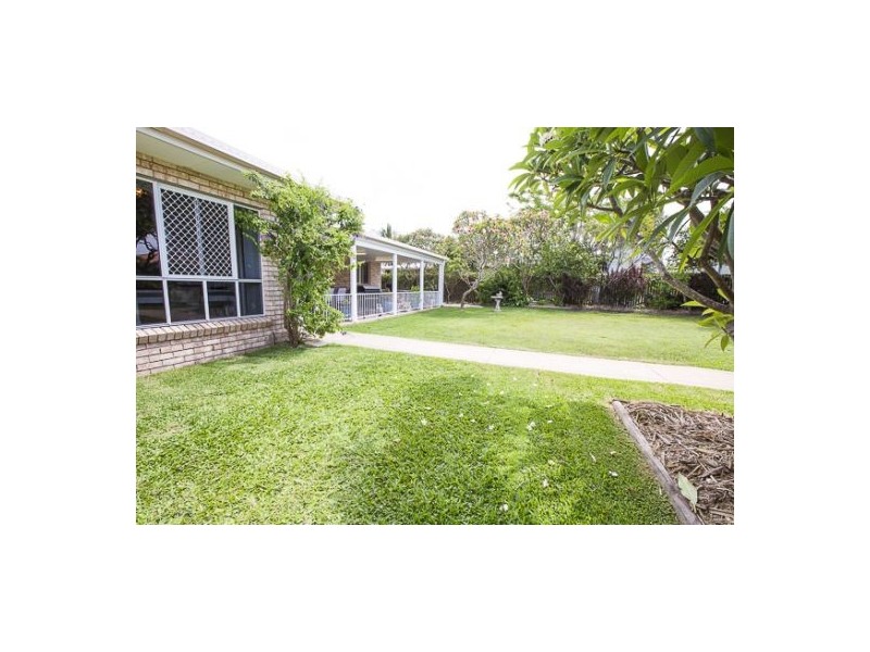 8 Paton Terrace, Slade Point QLD 4740