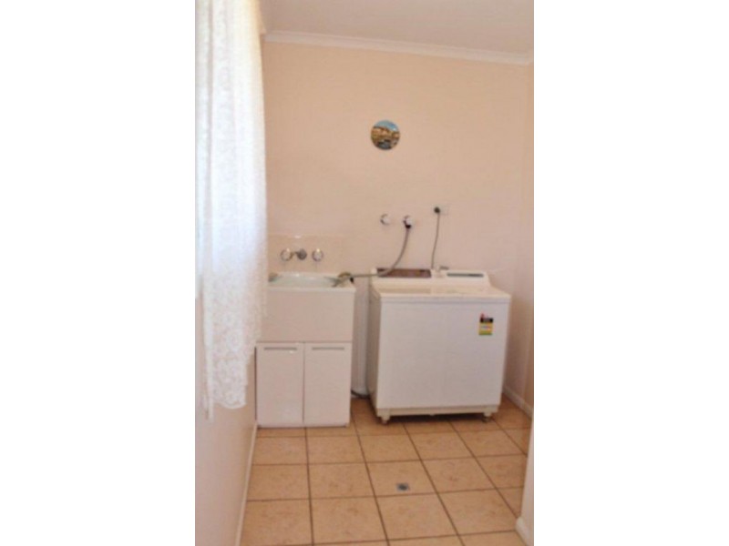 28 Ben Nevis Street, Beaconsfield QLD 4740
