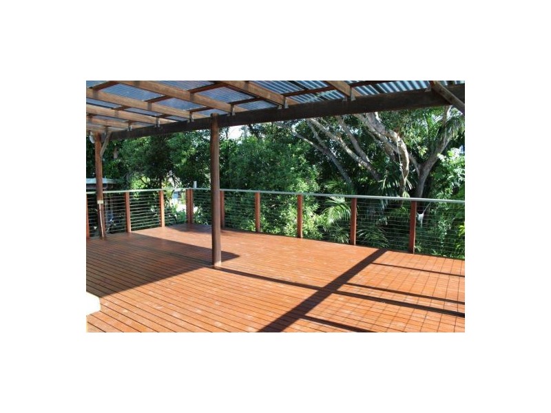 9 Albatross Street, Slade Point QLD 4740