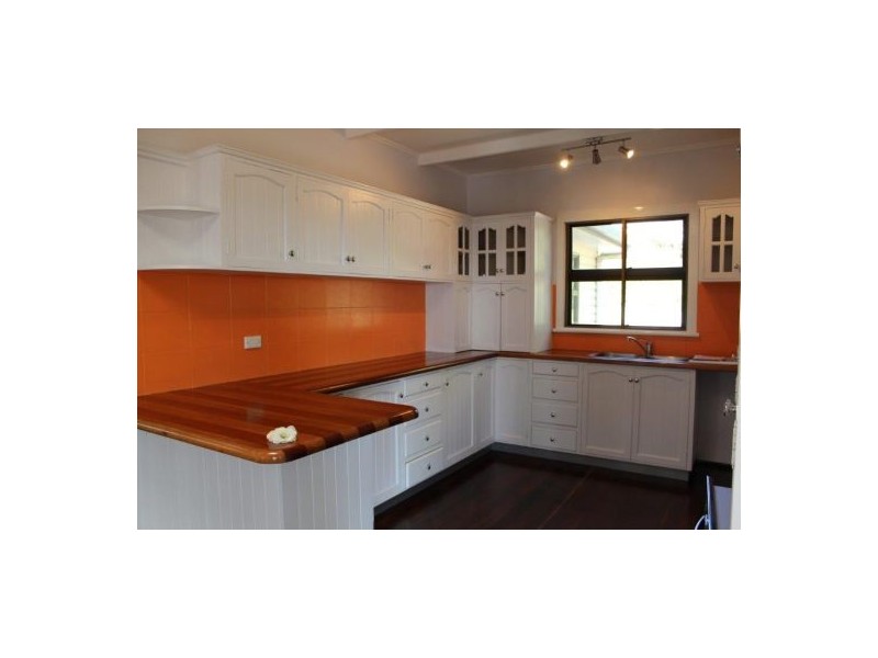 9 Albatross Street, Slade Point QLD 4740
