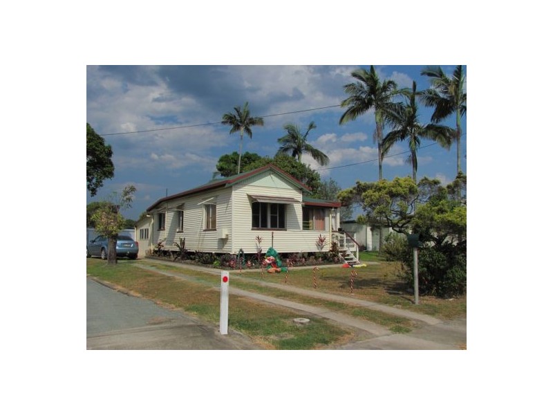 103 Broad Street, Sarina QLD 4737