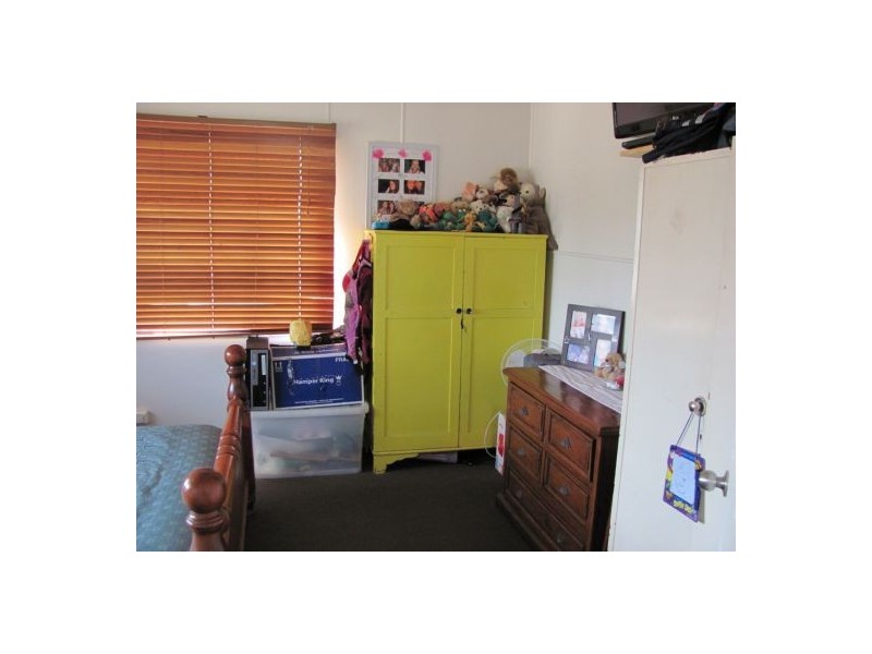 103 Broad Street, Sarina QLD 4737