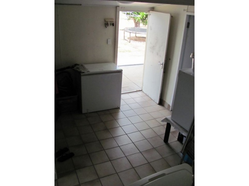 103 Broad Street, Sarina QLD 4737