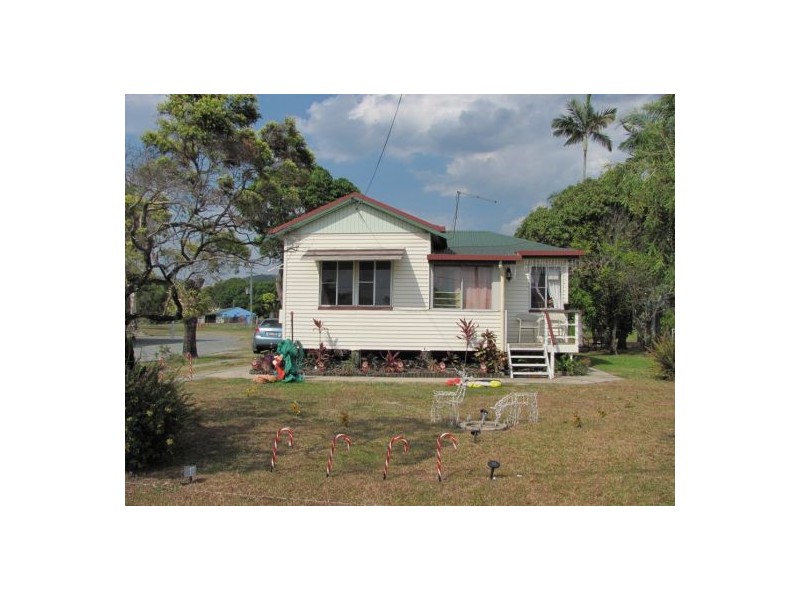 103 Broad Street, Sarina QLD 4737
