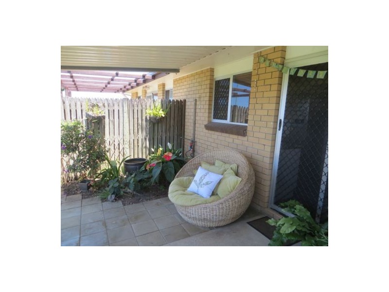 2/61 Hamilton Street, North Mackay QLD 4740