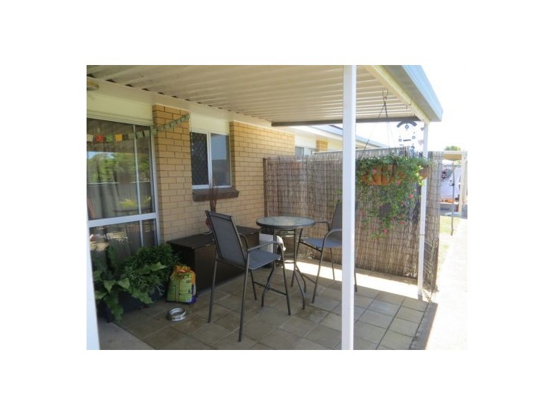 2/61 Hamilton Street, North Mackay QLD 4740