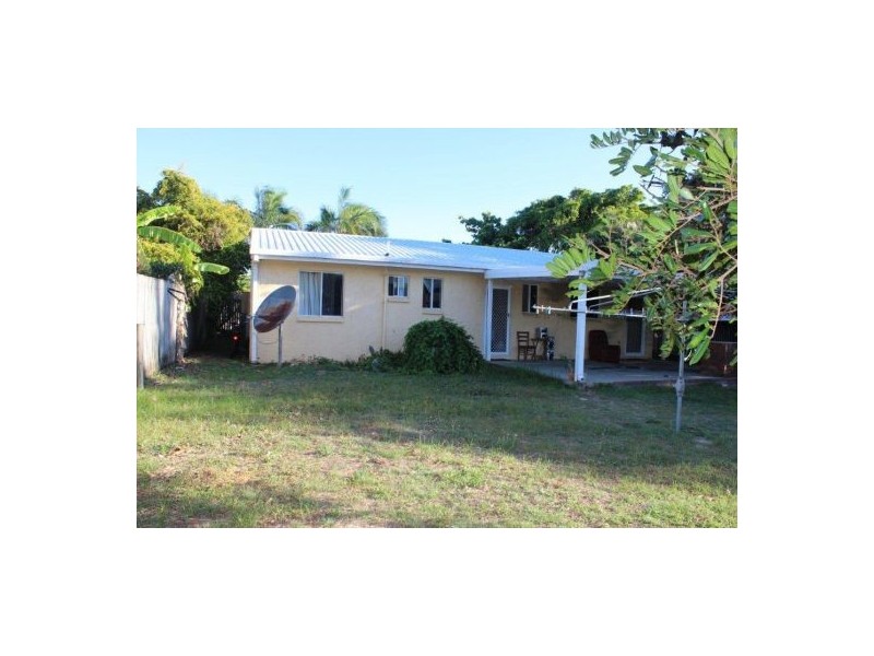 28 South Pacific Avenue, Slade Point QLD 4740