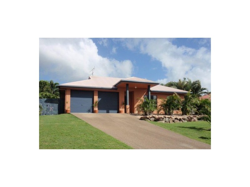 27 McHugh Street, Rural View QLD 4740
