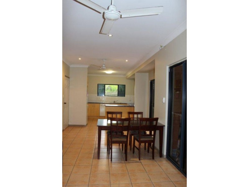 27 McHugh Street, Rural View QLD 4740