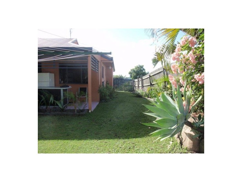 27 McHugh Street, Rural View QLD 4740