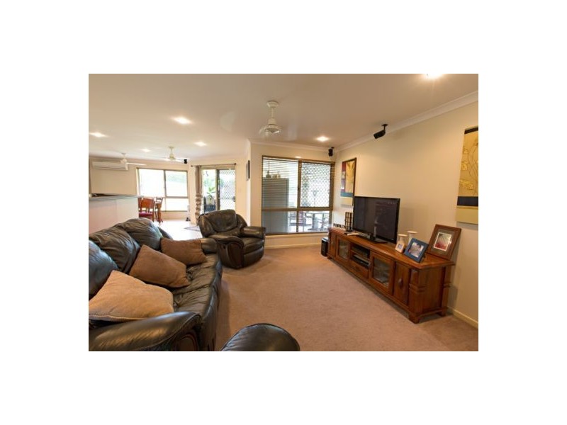 4 Antonia Court, Glenella QLD 4740