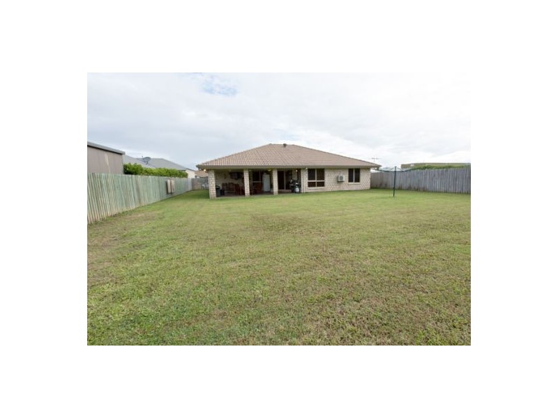 4 Antonia Court, Glenella QLD 4740