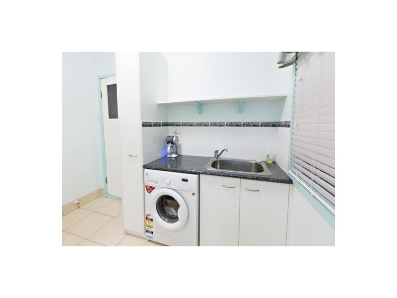 3 Waverley Street, Bucasia QLD 4750