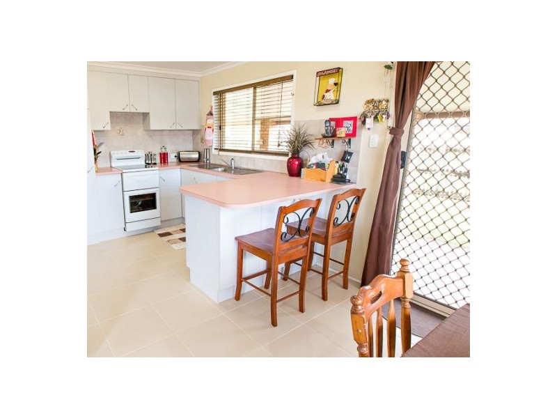 16 Viola Street, Glenella QLD 4740