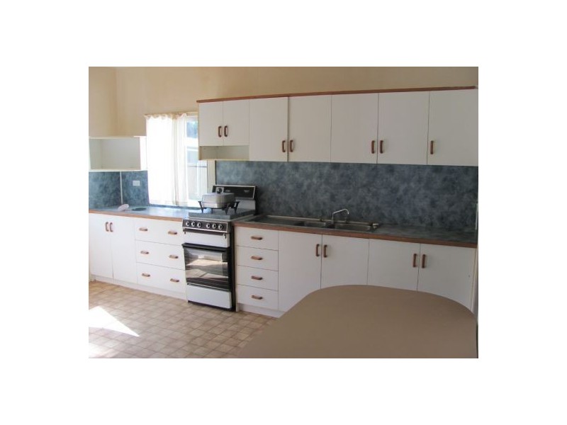 28 Hunter Street, West Mackay QLD 4740