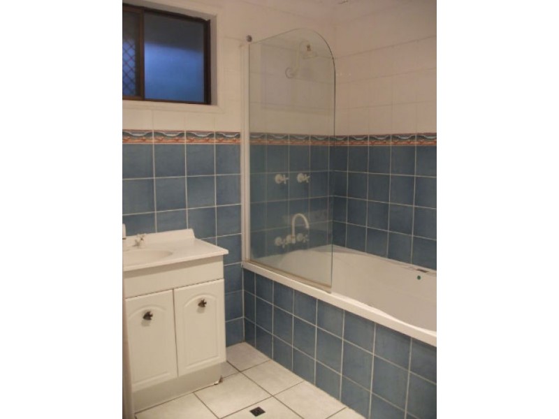 93 Waverley Street, Bucasia QLD 4750