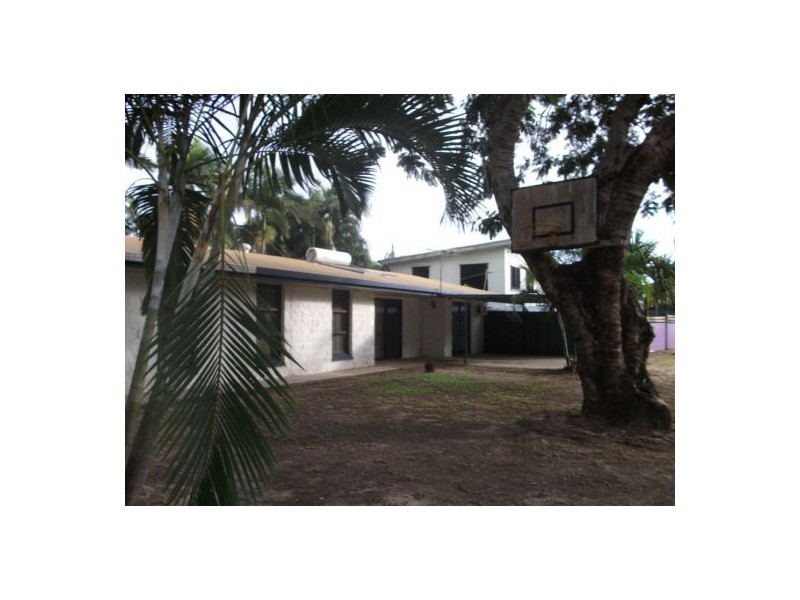 93 Waverley Street, Bucasia QLD 4750