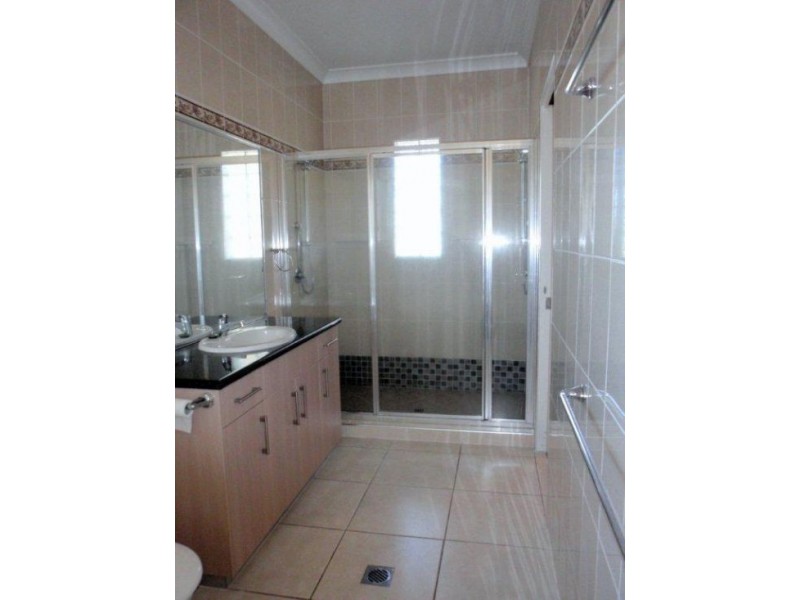 27a Meadow Street, North Mackay QLD 4740