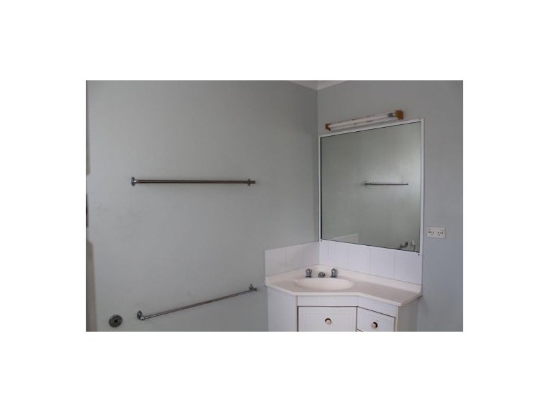 11 Knobel Street, North Mackay QLD 4740
