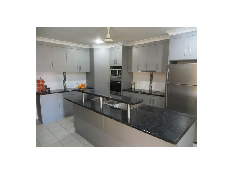 68 Victor Avenue, Glenella QLD 4740