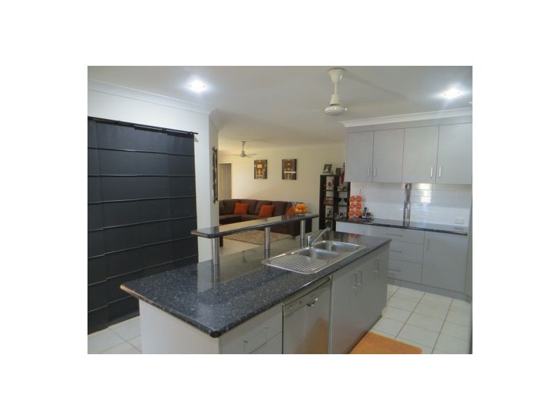 68 Victor Avenue, Glenella QLD 4740