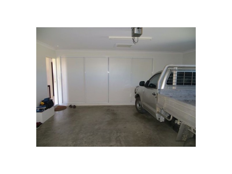 68 Victor Avenue, Glenella QLD 4740