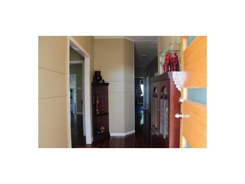 25 Field Street, West Mackay QLD 4740