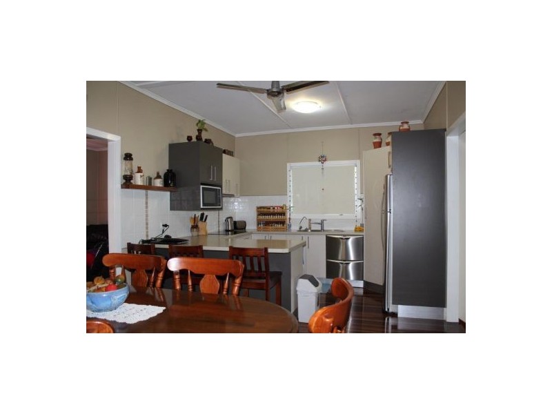25 Field Street, West Mackay QLD 4740