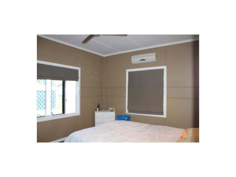 25 Field Street, West Mackay QLD 4740