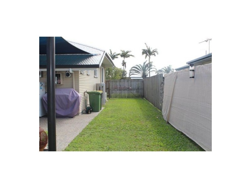 25 Field Street, West Mackay QLD 4740