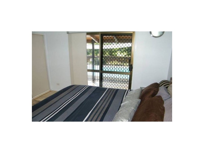 11 McCready Street, Rural View QLD 4740