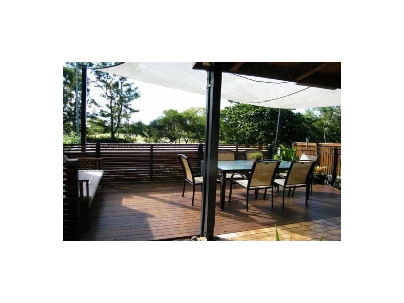 11 McCready Street, Rural View QLD 4740