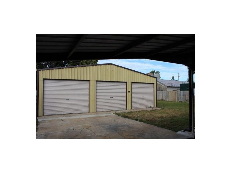 1 Ibis Street, Slade Point QLD 4740