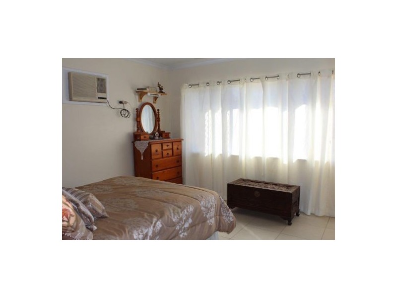 1 Ibis Street, Slade Point QLD 4740