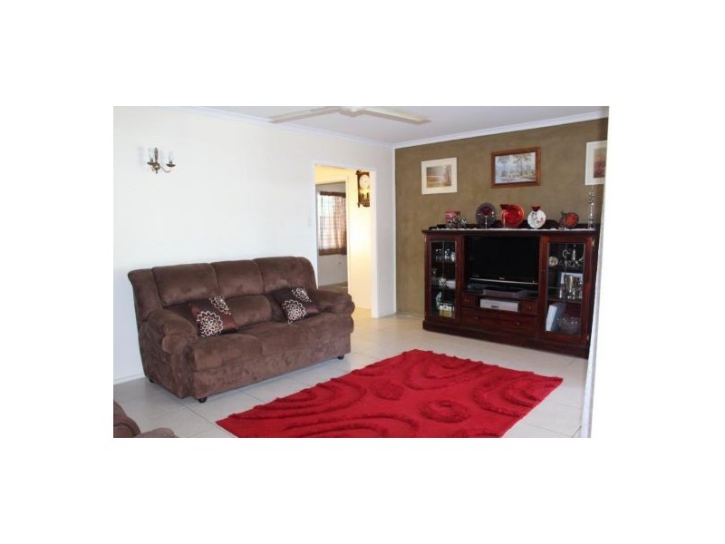 1 Ibis Street, Slade Point QLD 4740