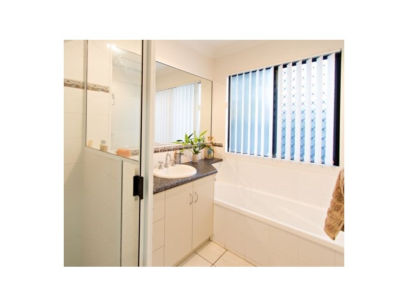 56 Spinnaker Way, Bucasia QLD 4750