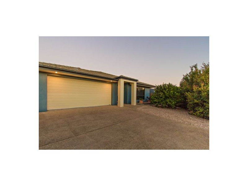 56 Spinnaker Way, Bucasia QLD 4750