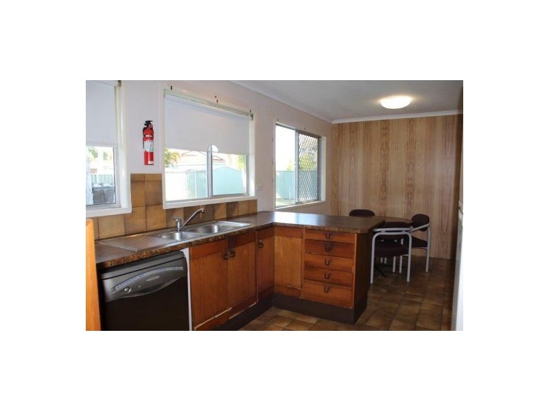 18 Van Eldik Avenue, Andergrove QLD 4740