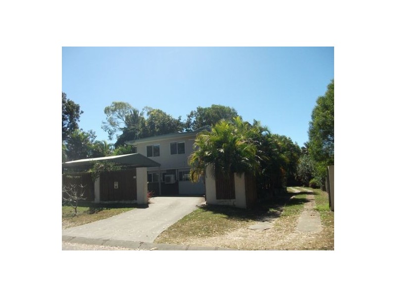 2a Edmonds Street, Bucasia QLD 4750
