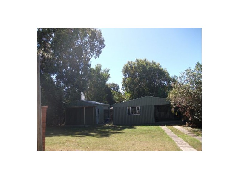 2a Edmonds Street, Bucasia QLD 4750