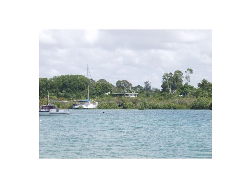 2a Edmonds Street, Bucasia QLD 4750