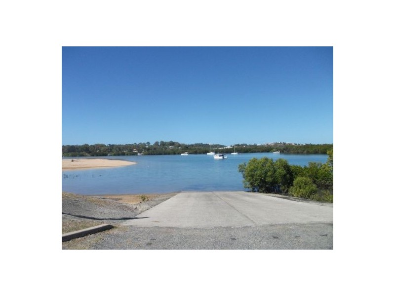 2a Edmonds Street, Bucasia QLD 4750
