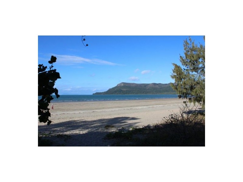 5 Buoro Street, Ball Bay QLD 4741