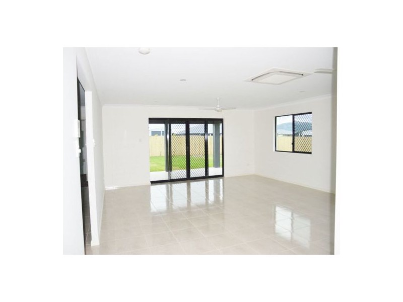 20 Bachelor Court, Marian QLD 4753