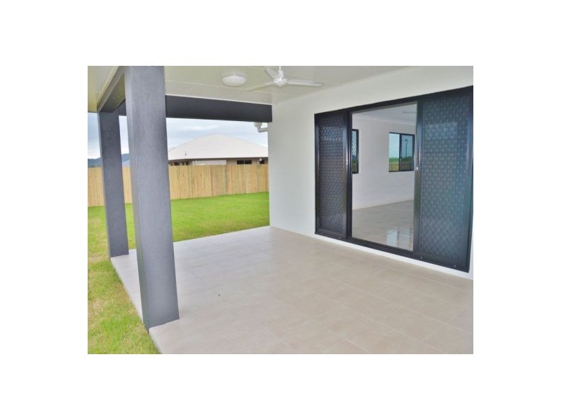 20 Bachelor Court, Marian QLD 4753